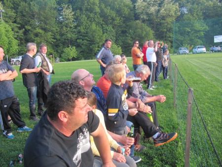 Nogometna tekma NK Teleing - KMN Old Boys MS, maj 2014